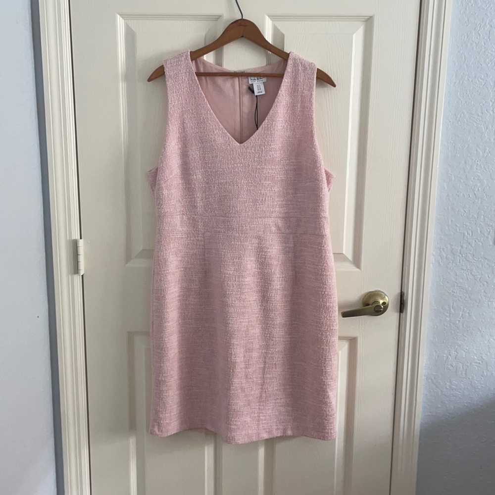 NWT Nicole Miller Blush Sleeveless Sheath Dress